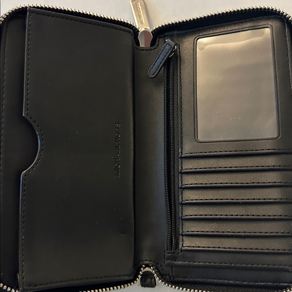 Michael Kors Fulton Multi-Function Wallet Wristle… - image 10